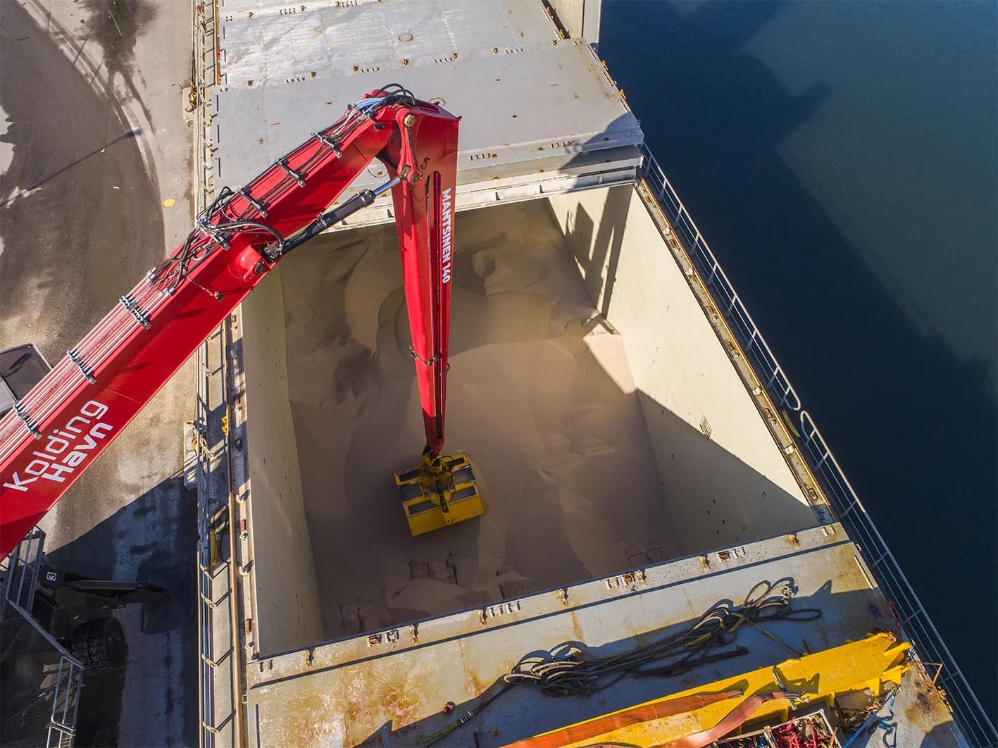 An Integrated Logistics Partner — Port & Jetty Material Handling
